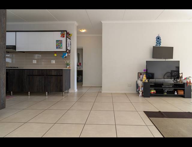 2 BEDROOM APARTMENT FOR SALE IN PARKLANDS